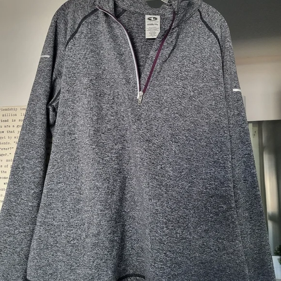 Athletic Too - Picture 2 of 4